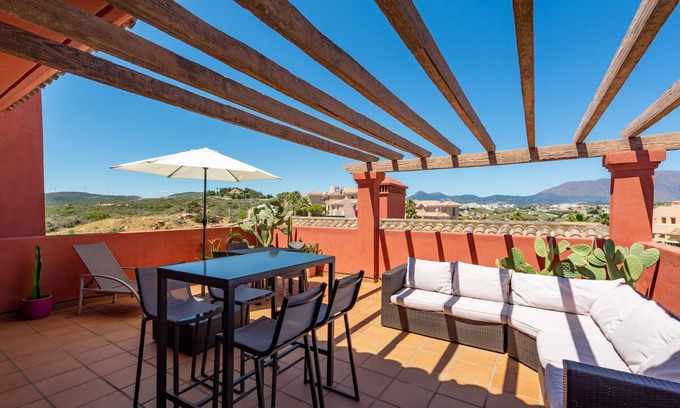 Castillo de Sabinillas Apartment | Colinas el Hacho 2320 Penthouse Vistas al mar