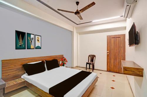 Palsana Hotel | Collection O Kadodara Bus Terminal Formerly Hotel Rudra