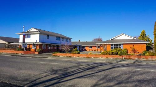 Twizel Hotel | Colonial Motel