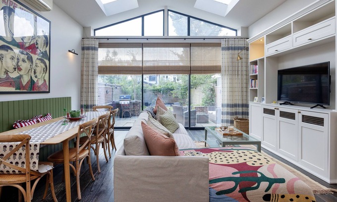 Brent House | Colour & Light, by Veeve