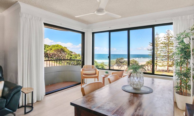 Caloundra Apartment | Columbia Point U6, 7 Bulcock Beach Esp