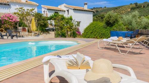 Serval House | Combinación Serval y Pedrizas Montefrío by Ruralidays