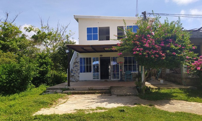 Punta Sur Apartment | Comfortable and safe apartment 3 minutes walk to the beaches