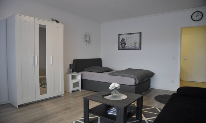 Bad Nauheim Apartment | Comfort Apartment's - quiet oasis - 1 room balcony 1-2 persons Self-Check-in 24h