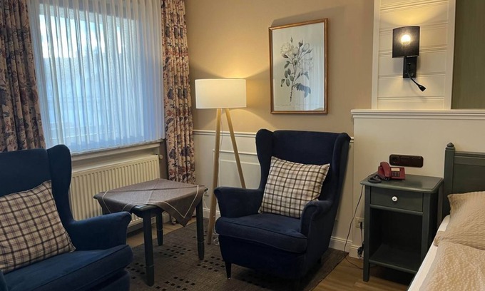 Echternacherbruck Bed & Breakfast | Comfort balcony double room, shower/WC - Pension Zum Golfstübchen