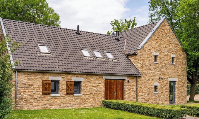 Maastricht House | Comfort house - 10 bedrooms/4 bathrooms
