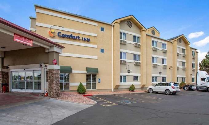 Flagstaff Hotel | Comfort Inn Flagstaff Lucky Lane I-40