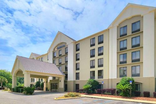 Northeast Pensacola Hotel | Comfort Inn Pensacola - University Area