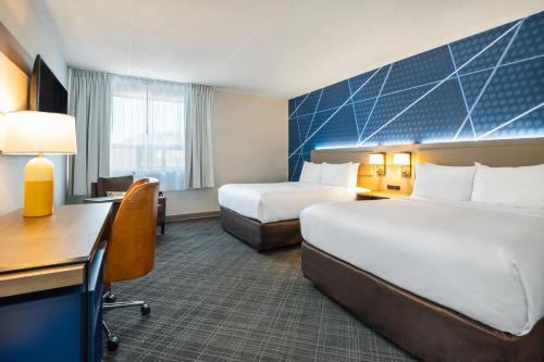 Barrie Hotel | Comfort Inn & Suites
