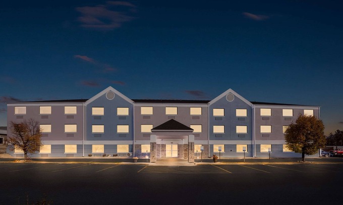 Mason City Hotel | Comfort Inn & Suites