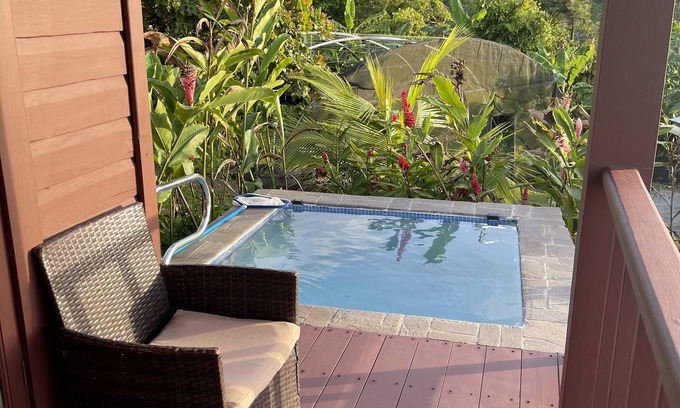 Belle Plaine Cottage | Comfortable cottage with a fantastic view