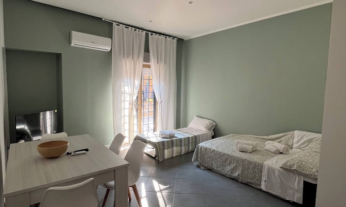 Giarre House | Comfortable cozy. quiet stay 5 minutes from the sea and 20 minutes from Etna