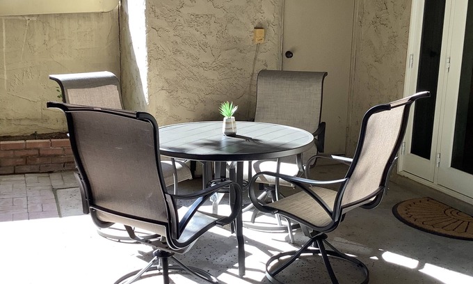 South Scottsdale Condo | Comfortable First Floor Condo with Patio & BBQ