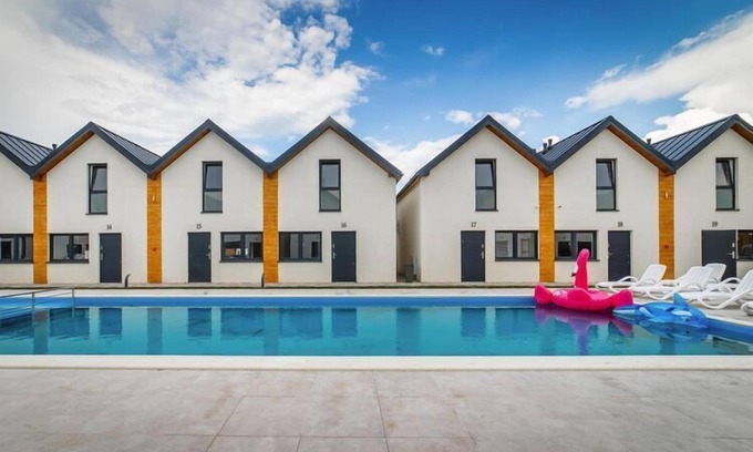 Rewal House | Comfortable holiday homes with a pool, Rewal