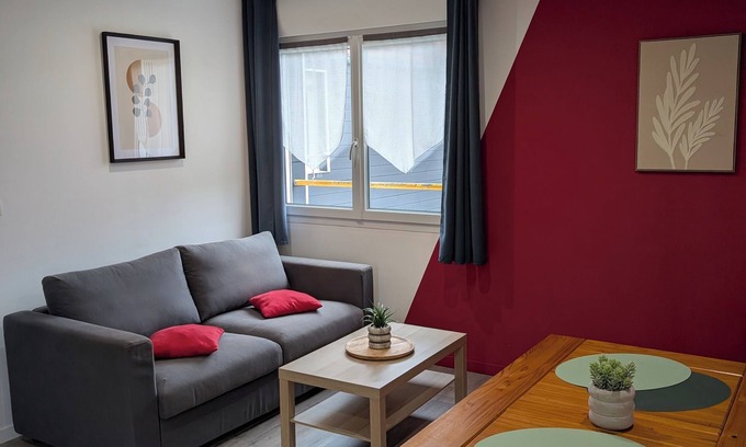 Gouville-sur-Mer House | Comfortable individual lodgings in a natural setting.