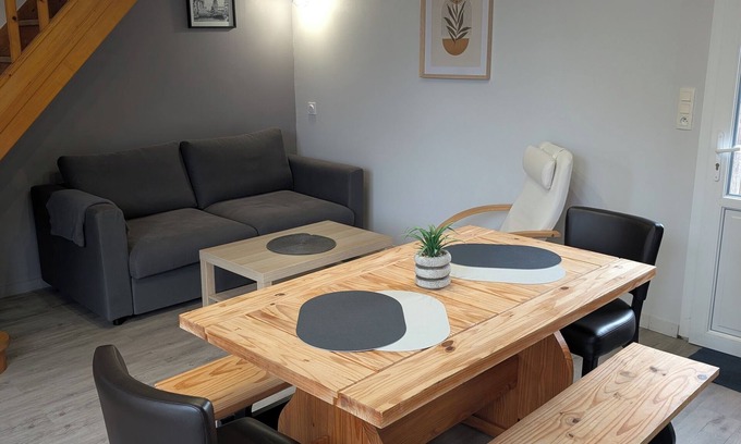 Gouville-sur-Mer House | Comfortable individual lodgings in a natural setting.
