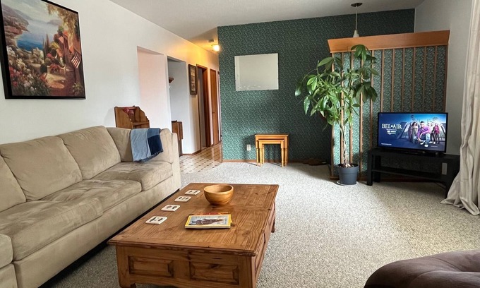 Olds House | Comfortable, private home with large back yard