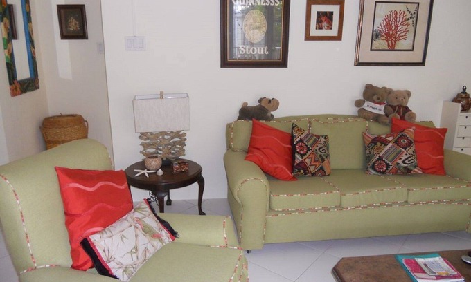 Sunset Crest House | Comfortable & spacious one bed westcoast apartment, near shops, beach and pool.