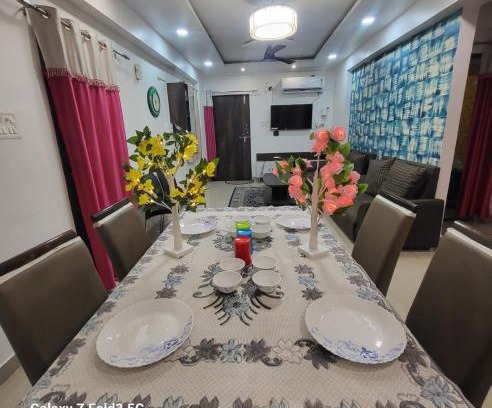 Bhopal Apartment | Comfortable stay at heart of Bhopal INFRONT OF 90DEGREE FAMOUS BRIDGE