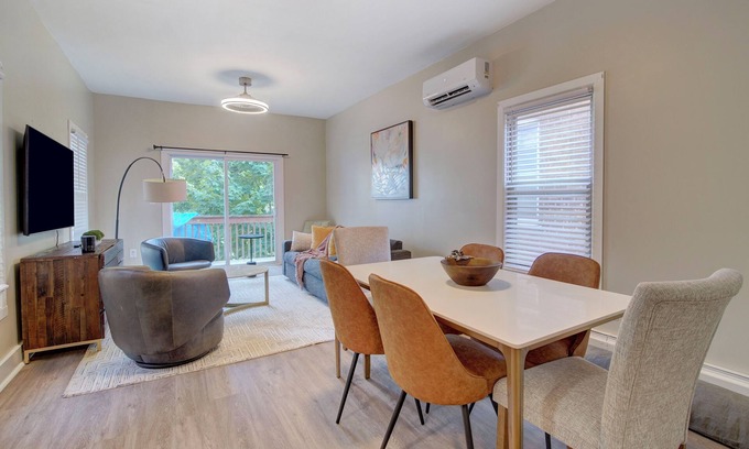 McGinley Square Apartment | Comfy 3 BR Retreat: mins to NYC - 3 nt min/inquire