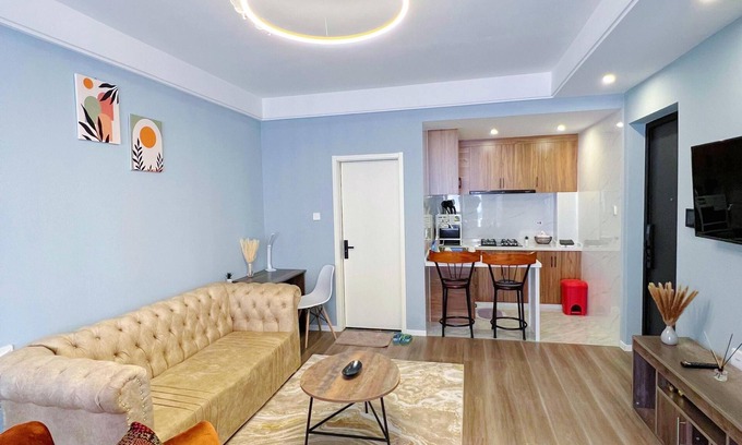 Kilimani Apartment | Comfy Apartment-Pool & Gym in Kilimani- Nairobi Near National Park