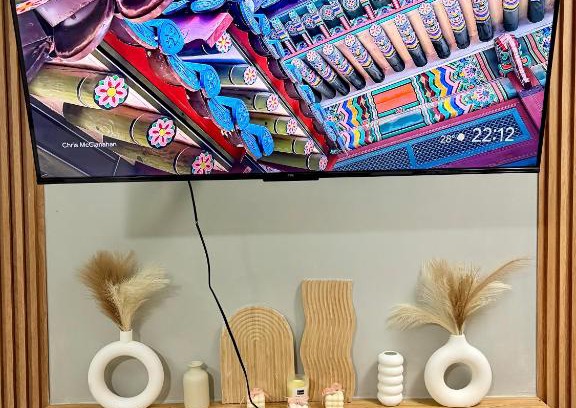 Bel-Air Apartment | Comfy Cozy Staycation