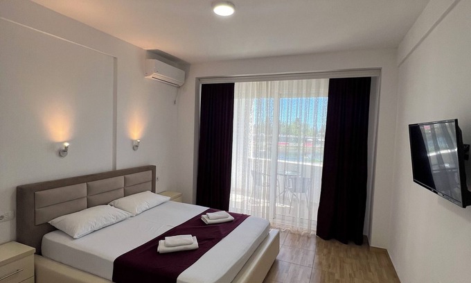 Ulcinj Condo | Comfy Room with balcony and view