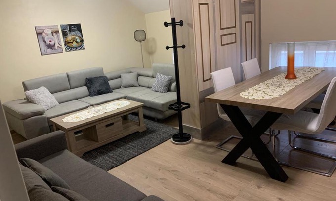 Sint-Gillis Apartment | Comme à la Maison