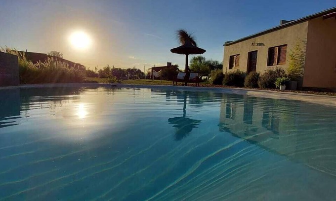 Caseros House | Complejo La Roca - Hospedaje