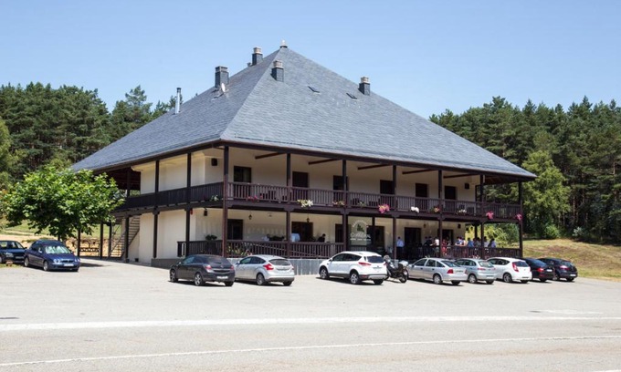 Fonsagrada House | Complejo O Piñeiral A Fonsagrada