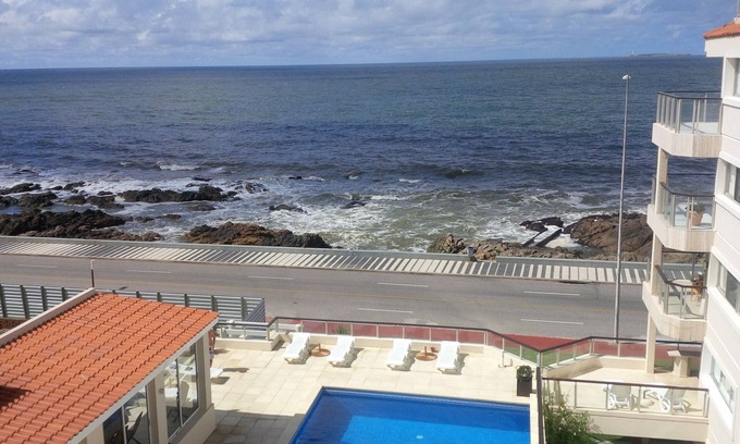 Punta del Este Apartment | COMPLETELY RENOVATED APT BY THE OCEANSIDE