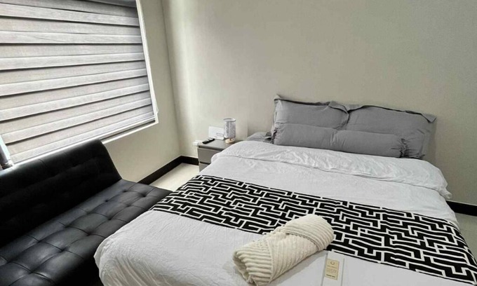 Cubao Condo | Condo Hotel Stay at Aurora Escalades in Quezon City, Philippines