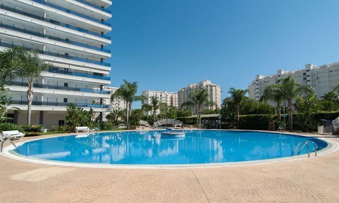 Grau i Platja Apartment | Condo with swimming pools/wifi/BBQ. Modern decoration Ideal for families.