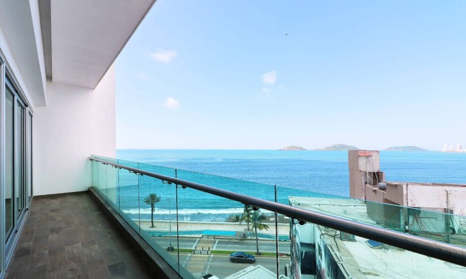 Mazatlan Resort | CONDOS M412 ByTrvl2hm & Mazatlan Regency