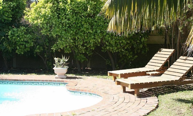 Constantia Cottage | Constantia Lazy River, Pheasants Nest Studio Apartment with Twin Beds