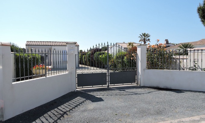 Saint-Denis-d'Oleron House | Contemporary villa with terrace and courtyard 10min. from the beach and the city center