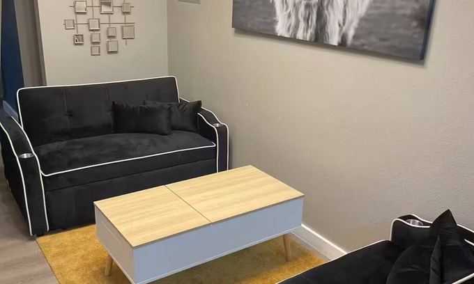 Helotes House | Contemporary Container Home in Helotes, TX Unit 2