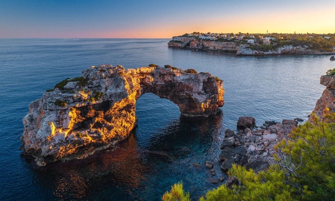 Fitzsimons House | Convenient Location for Your Aurora Extended Stay or Weekend Getaway