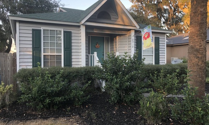 Beaufort House | Conveniently located Waterfront Home
