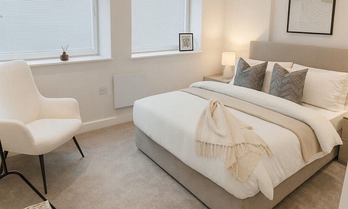 Waterloo Apartment | Copper Suite | 2Bed | Elegant | FREE PARKING