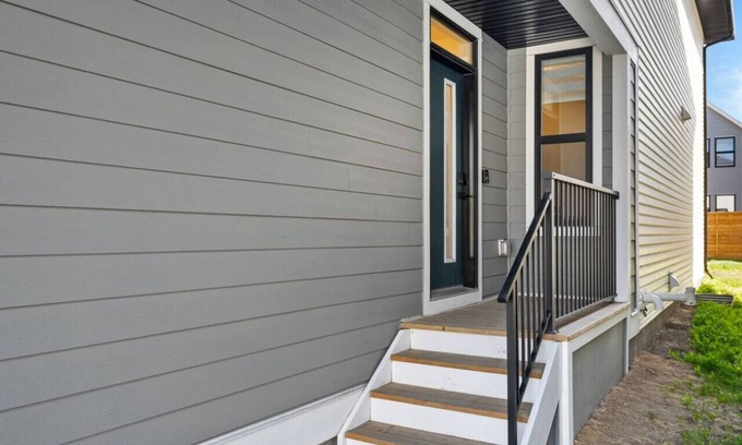 Southeast Calgary Apartment | Copperfield Oasis | Luxe | Walkout to Park/Wetland