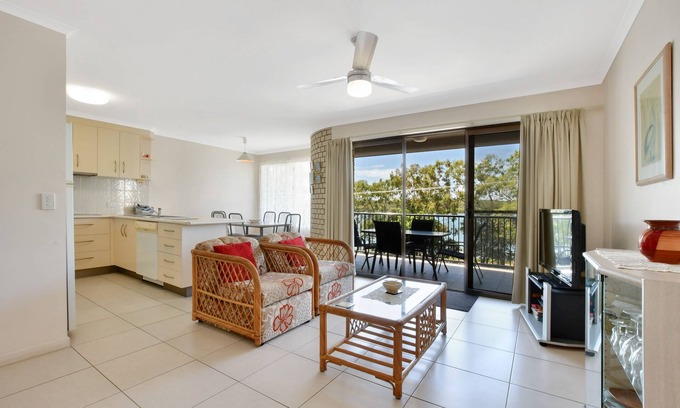 Maroochydore Apartment | Coral Breeze Bradman Avenue Maroochydore