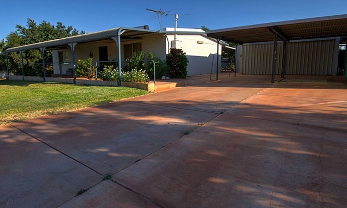 Exmouth House | Coral - Well priced family home and Pet Friendly.