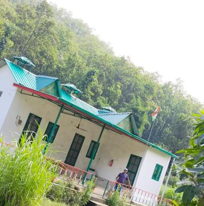 Khattalwada Apartment | Corbett hill center river home stay