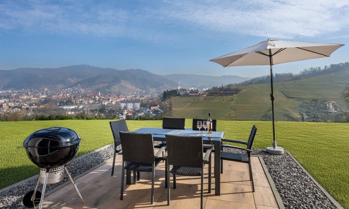Oberkirch Apartment | "Corner 28" - Holiday apartment with panoramic view, Oberkirch