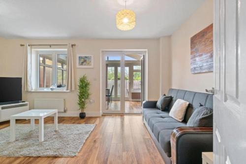 Havering House | Cosy 3 bedroom spacious House