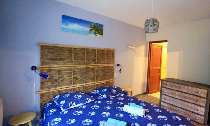 Urval Cottage | Cosy 4/6-person gîte in lovely grounds with swimming pool near Sarlat