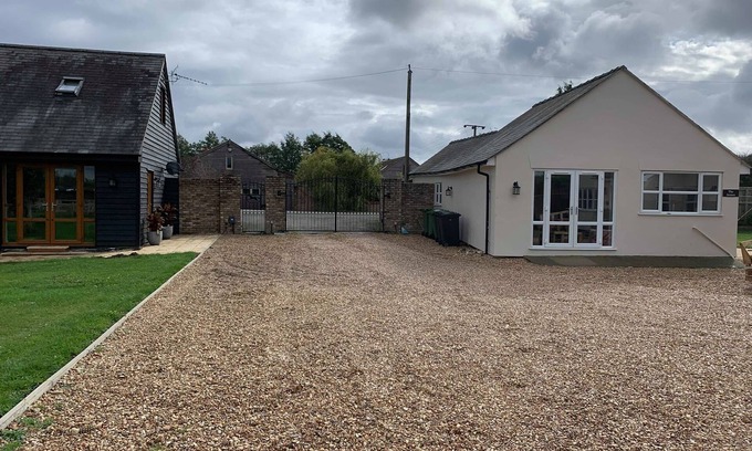 Wisbech House | Cosy Annex with secure gated parking