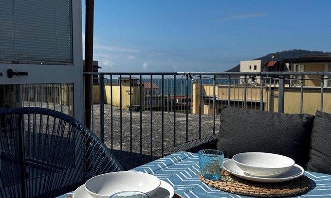 Marinella di Sarzana Apartment | Cosy Apartment with Terrace view in Sarzana, Italy