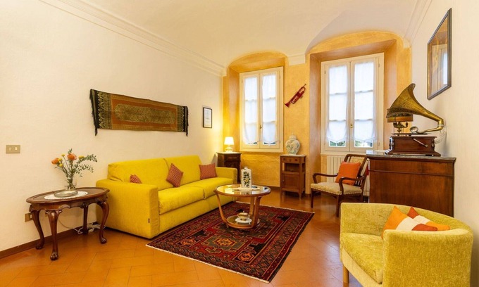 Borgo Ticino Apartment | Cosy apartment for 7 people with WIFI, TV and patio